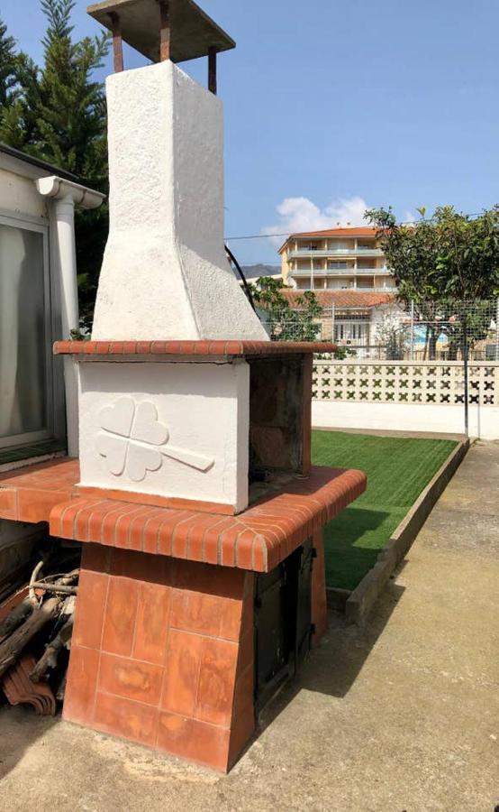 Magnífica casa con jardín y barbacoa en Roses Vila Exterior foto